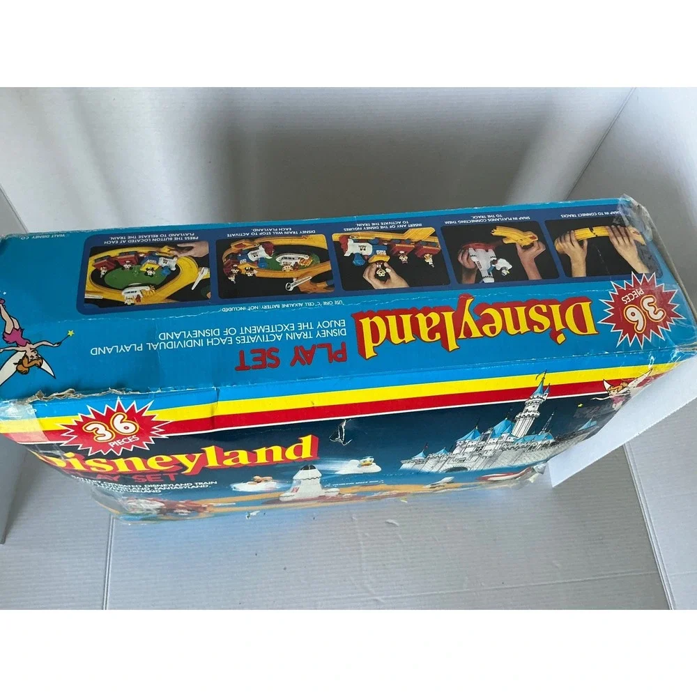 Playmates Vintage Disneyland Play Set Battery Train 31‎ Pieces Mickey Mouse Toy